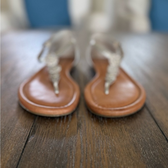 Antonia Melani Women’s Silver Embellished Flat Sandals Size 9.5 - Picture 3 of 10